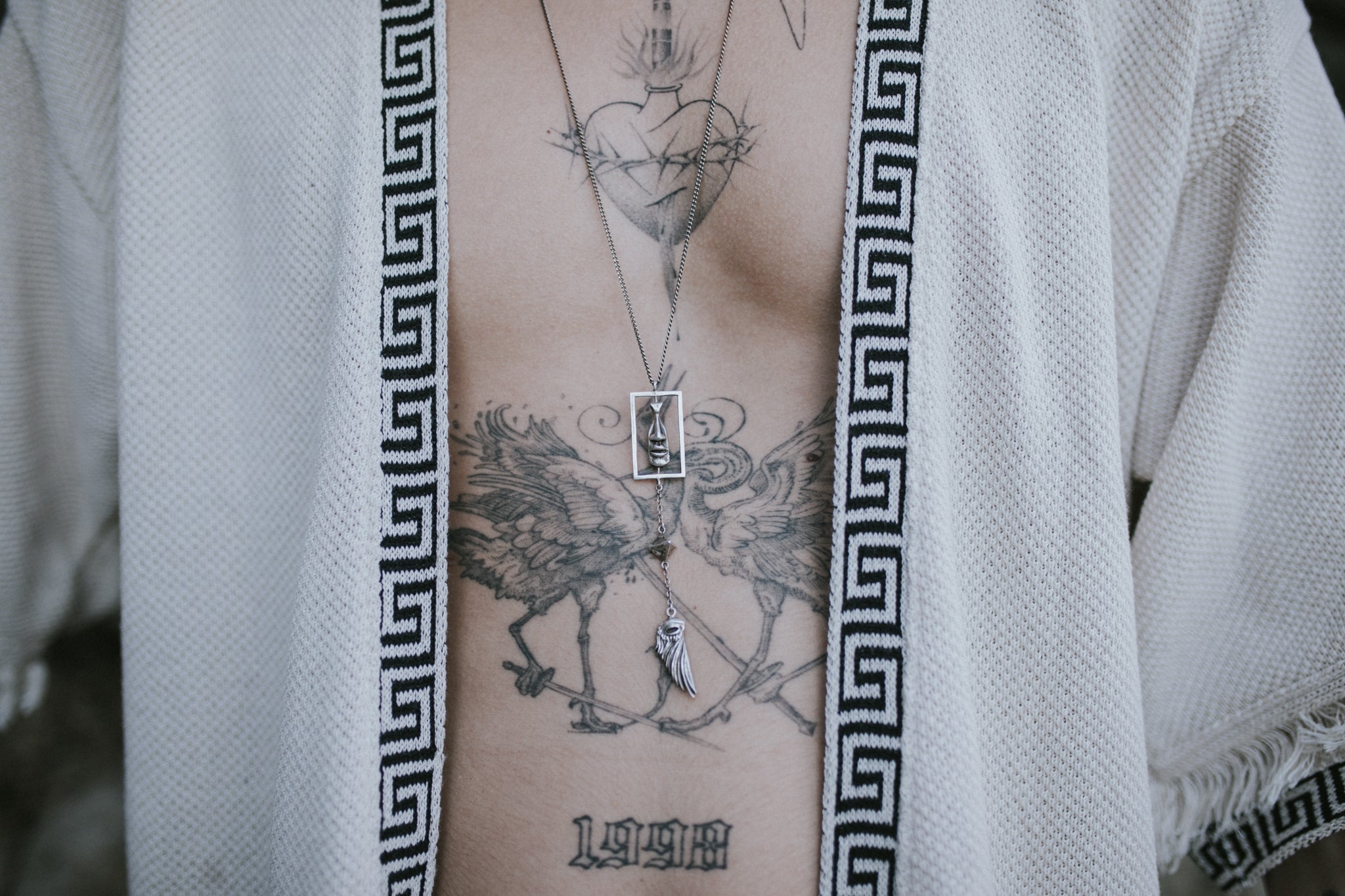 Yoake Ash White Cape Kimono