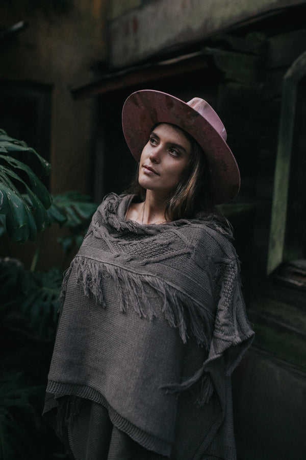 Mantle Cape